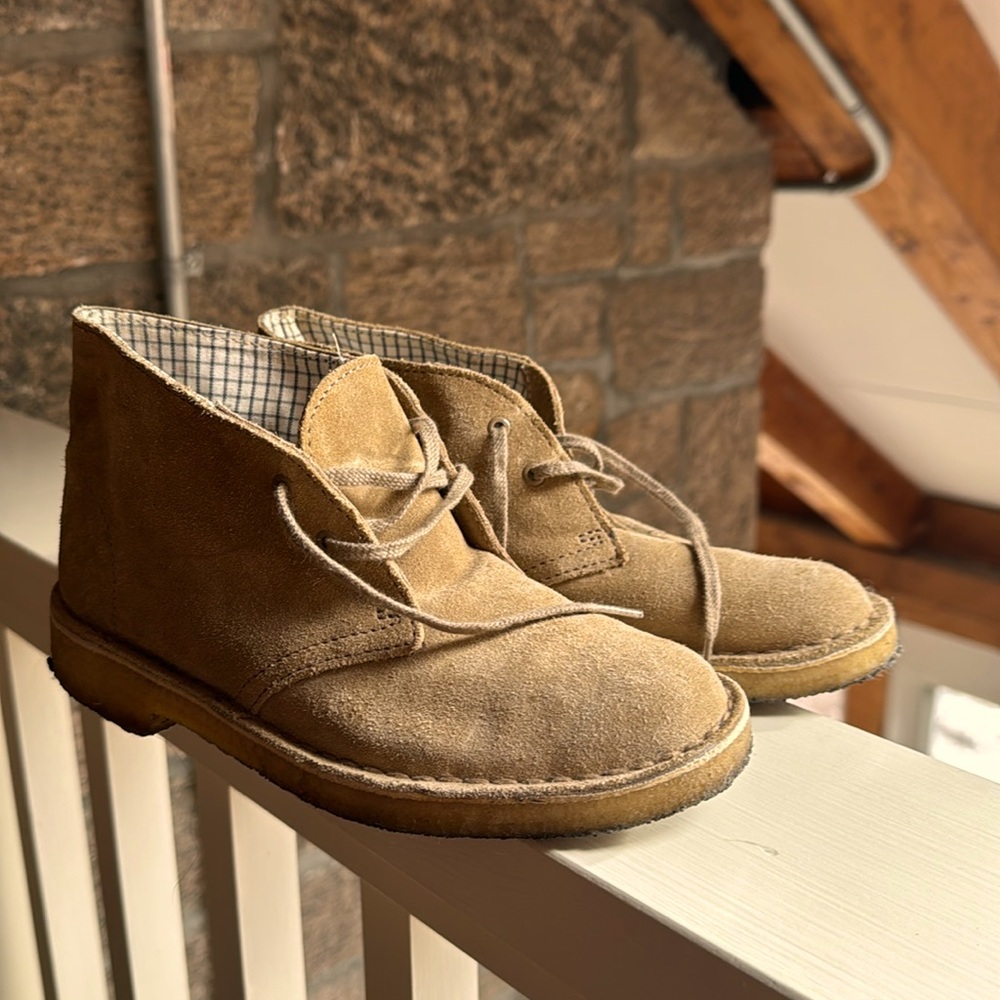 Clarks Tan Suede Chukka Boots